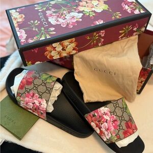 Gucci Black and Floral Slide Sandals